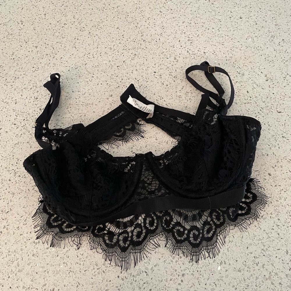 $ TIC TOC size small bra